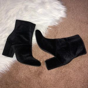 AE velvet booties